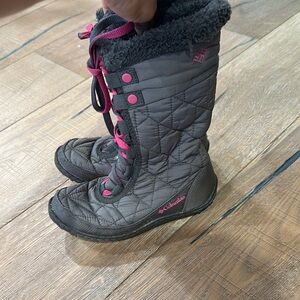 Columbia Gray and Pink Insulated Rain & Snow Boots